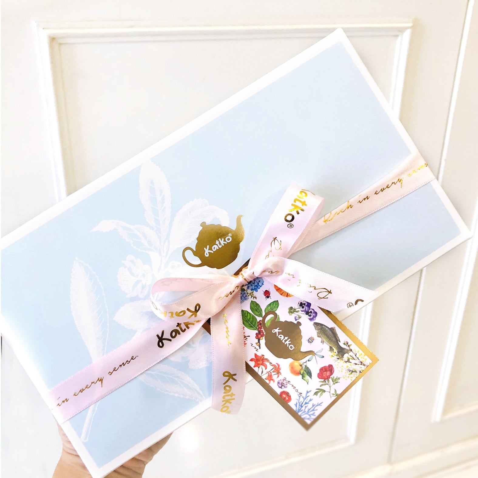 Almond Blossom - tea clutch set